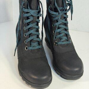Women' size 9.5 ankle boots by Sorel